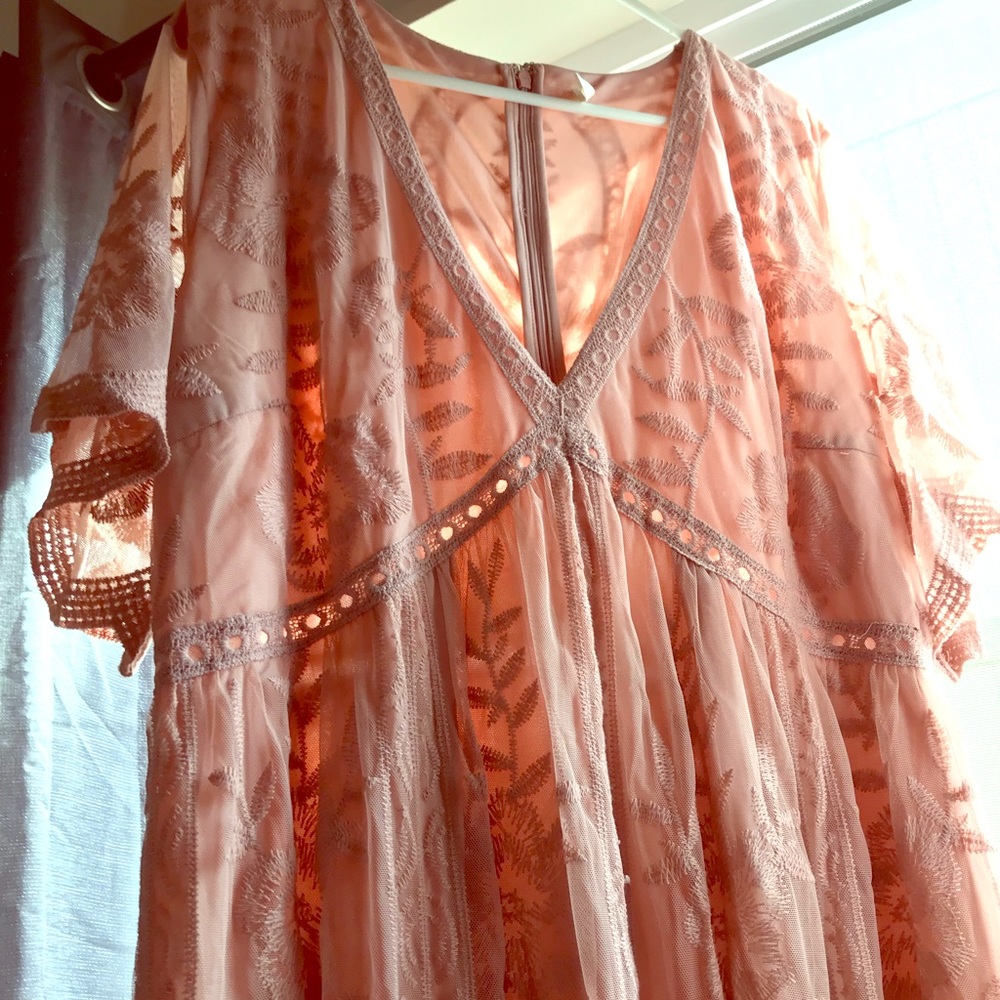 Pinkblush Light pink lace maternity dress